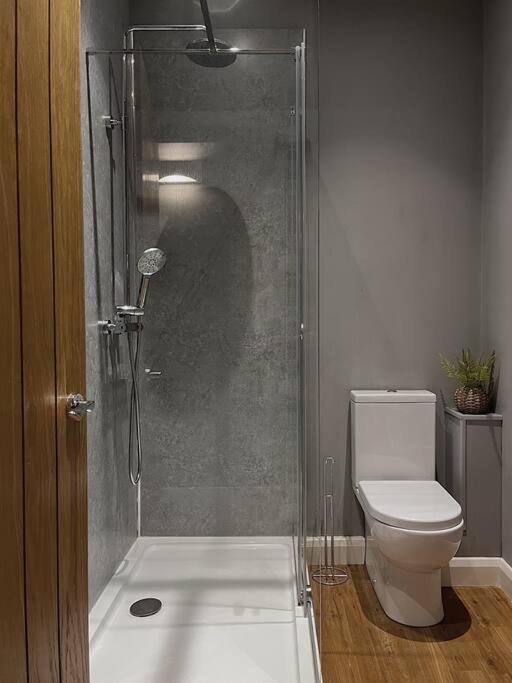 Cosy 2 Bedroom Apartment Todmorden Luaran gambar